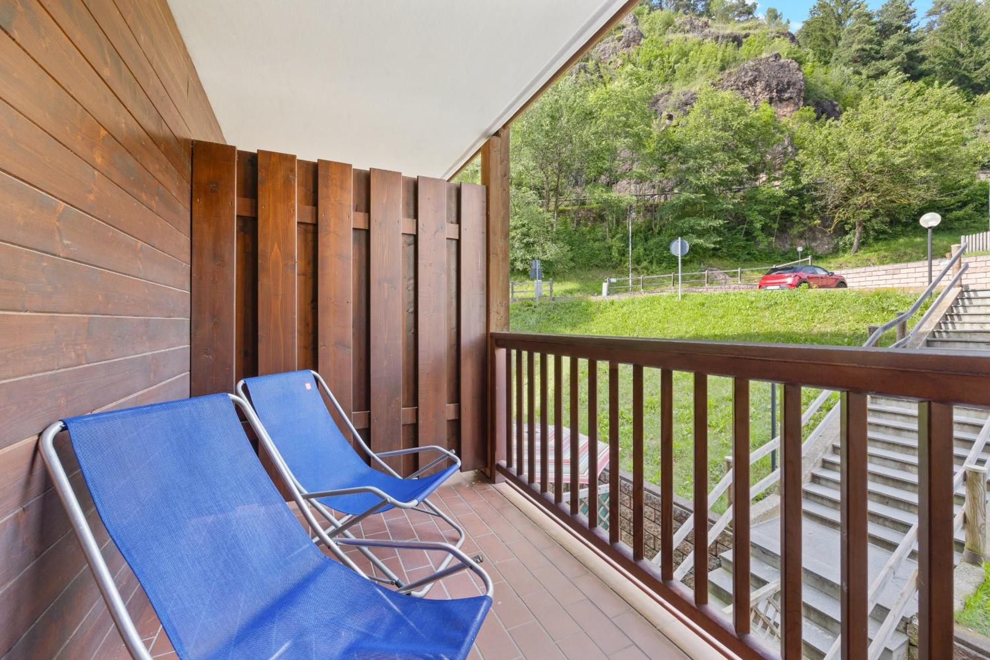 Aparthotel Des Alpes Cavalese Room photo